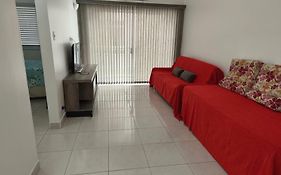 Apartamento ótima localização Guarujá-Enseada